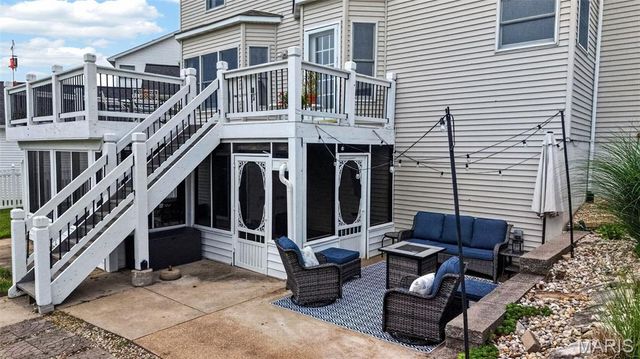 34 Country Crossing Estates Drive, St Peters, MO 63376