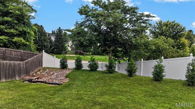 34 Country Crossing Estates Drive, St Peters, MO 63376