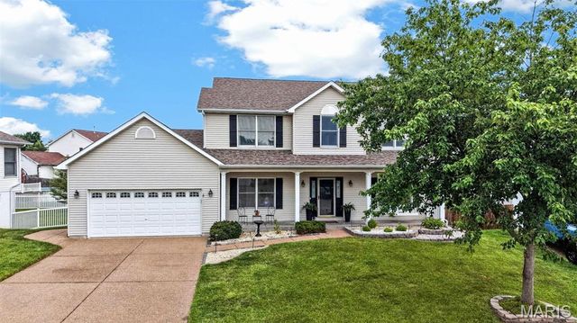 34 Country Crossing Estates Drive, St Peters, MO 63376