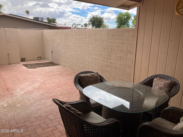 9949 W OCOTILLO Drive, Sun City, AZ 85373