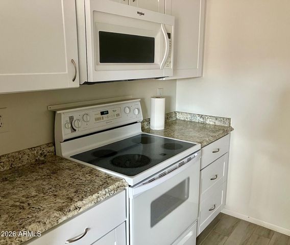 9949 W OCOTILLO Drive, Sun City, AZ 85373