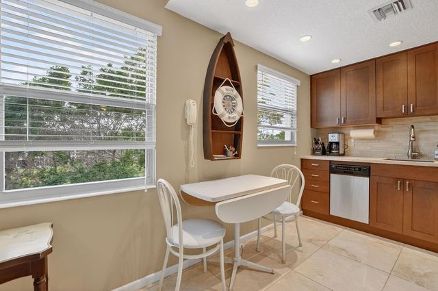 3020 Islewood D 3020, Deerfield Beach, FL 33442