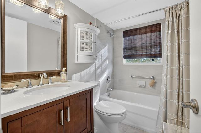 3020 Islewood D 3020, Deerfield Beach, FL 33442