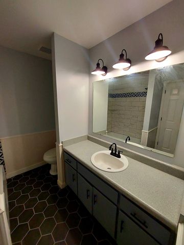 756 Kent Rd, Nashville, TN 37214