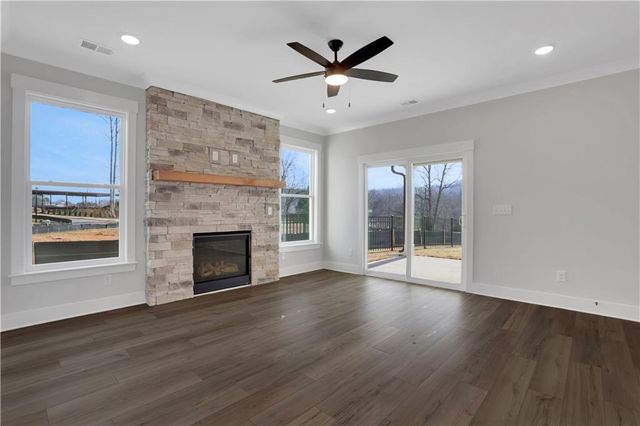 162 Marble Tree Way, Ball Ground, GA 30107