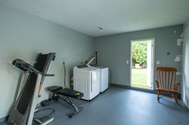 1181 W C Rd, Loxahatchee, FL 33470