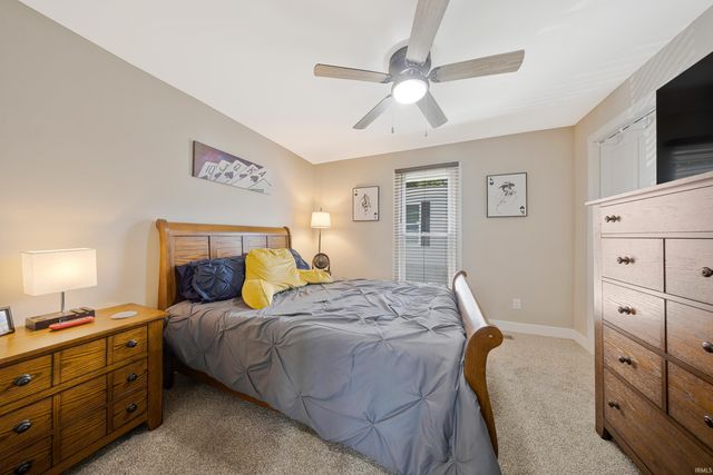 812 S Hart Street, Princeton, IN 47670