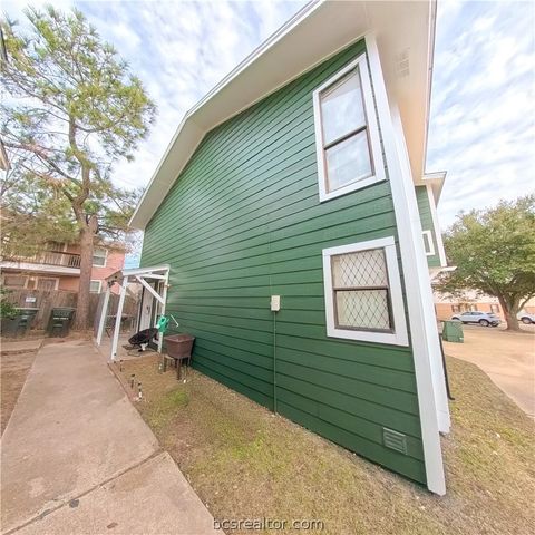 2406 Toro Lane D, Bryan, TX 77807