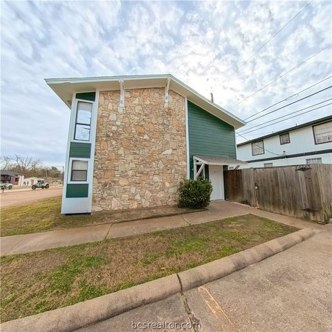 2406 Toro Lane D, Bryan, TX 77807