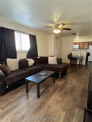 2406 Toro Lane D, Bryan, TX 77807