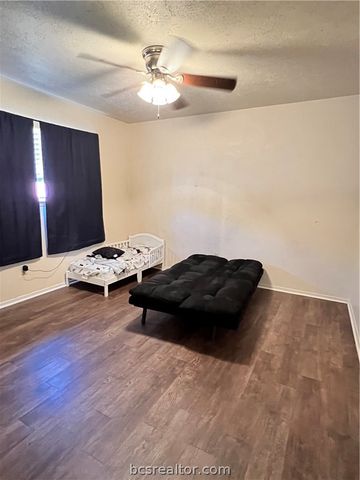 2406 Toro Lane D, Bryan, TX 77807