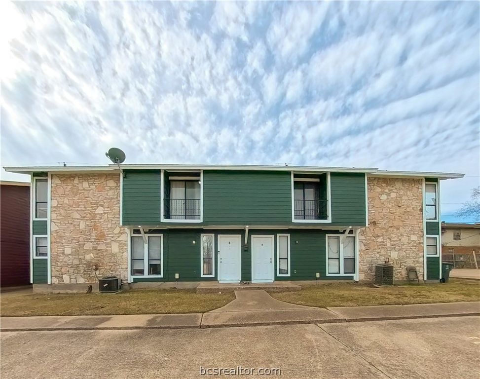 2406 Toro Lane D, Bryan, TX 77807