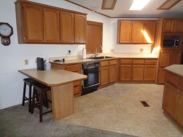 2459 N Oaks Street 82, Tulare, CA 93274