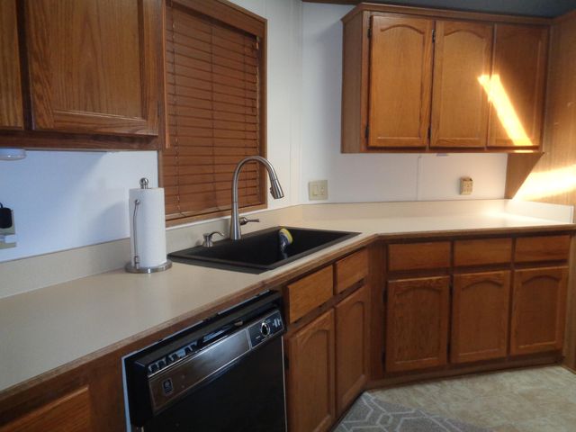 2459 N Oaks Street 82, Tulare, CA 93274