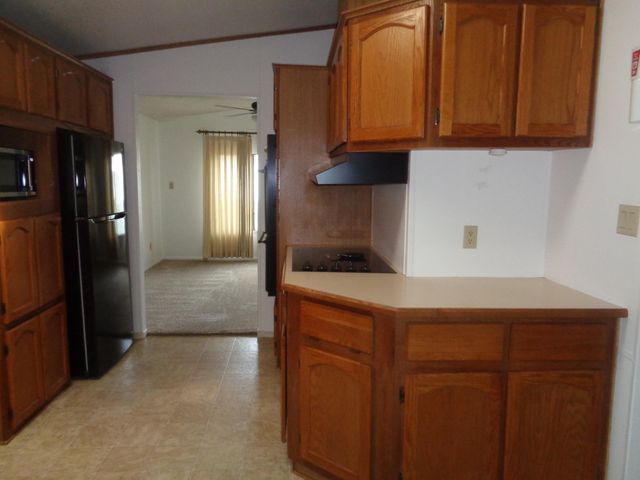 2459 N Oaks Street 82, Tulare, CA 93274