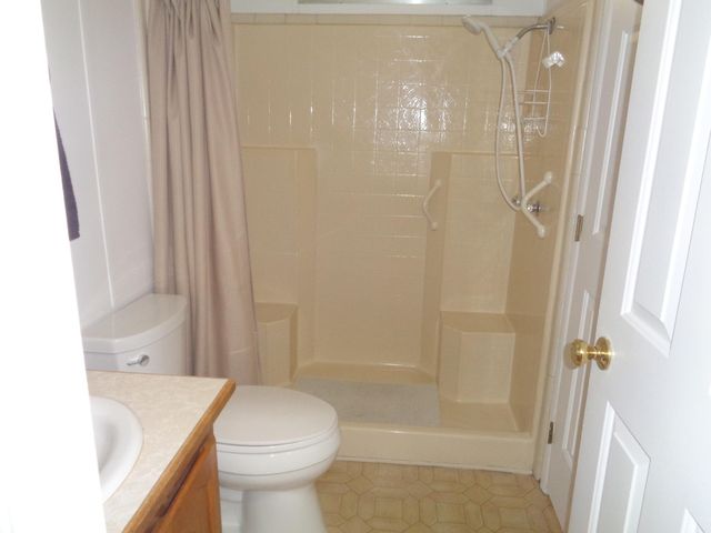 2459 N Oaks Street 82, Tulare, CA 93274