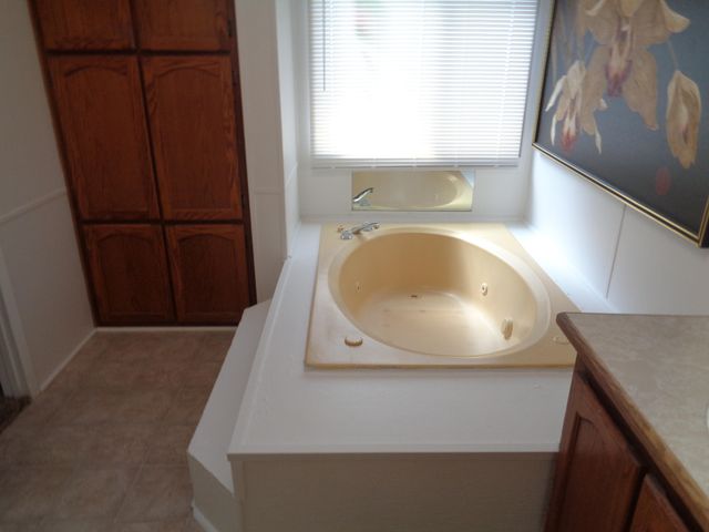 2459 N Oaks Street 82, Tulare, CA 93274