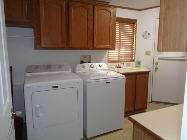 2459 N Oaks Street 82, Tulare, CA 93274