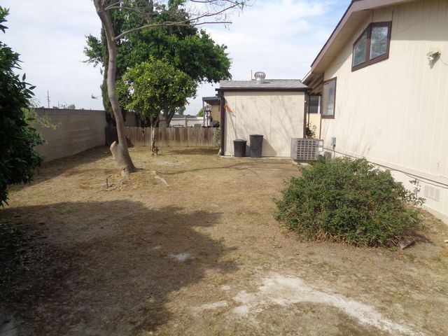 2459 N Oaks Street 82, Tulare, CA 93274