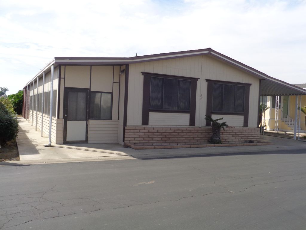2459 N Oaks Street 82, Tulare, CA 93274