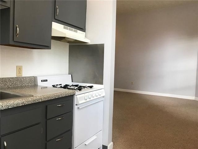 1207 W North Ave 104, Manchester, PA 15233