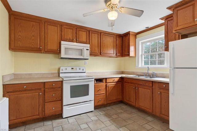 10 Sperry CT, Hampton, VA 23669