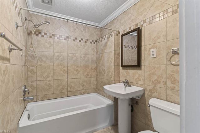 10 Sperry CT, Hampton, VA 23669