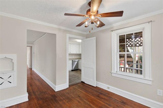 10 Sperry CT, Hampton, VA 23669