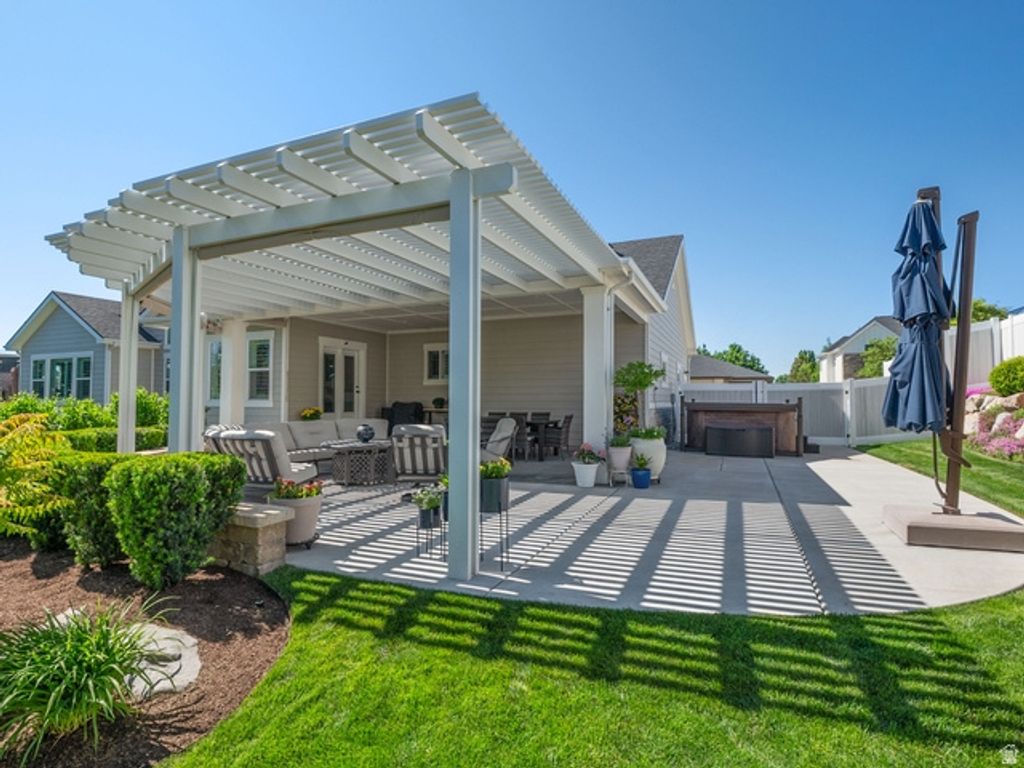 Image 34 of property listing at 646 E 600 S, Kaysville, UT 84037