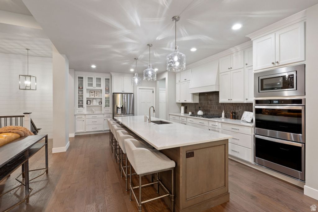 Image 8 of property listing at 646 E 600 S, Kaysville, UT 84037