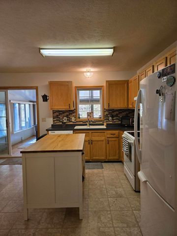 4865 Squirrel, Farwell, MI 48622