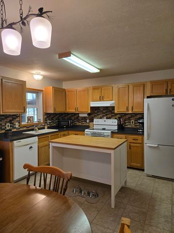 4865 Squirrel, Farwell, MI 48622