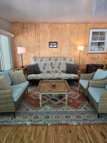 4865 Squirrel, Farwell, MI 48622