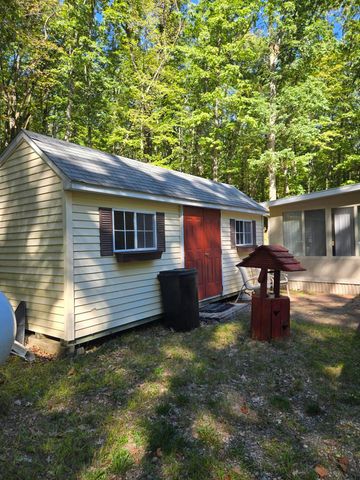 4865 Squirrel, Farwell, MI 48622