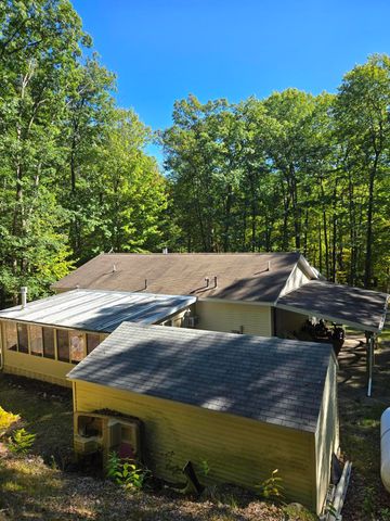 4865 Squirrel, Farwell, MI 48622