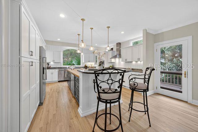 19 Audubon Pond Rd, Hilton Head Island, SC 29928