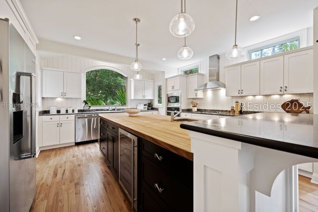 19 Audubon Pond Rd, Hilton Head Island, SC 29928