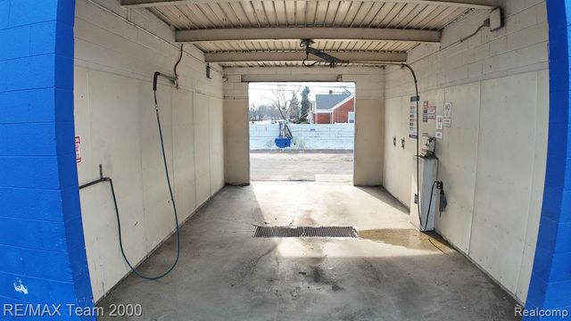 19501 Plymouth Road, Detroit, MI 48228