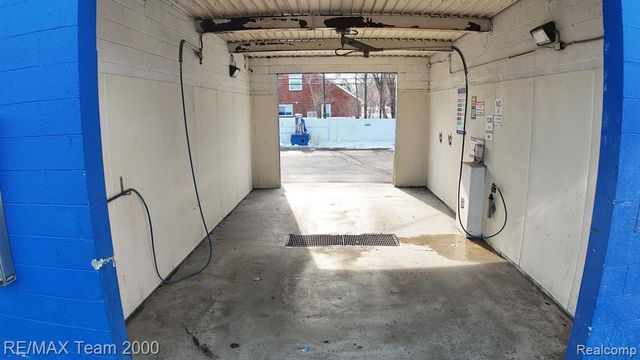 19501 Plymouth Road, Detroit, MI 48228