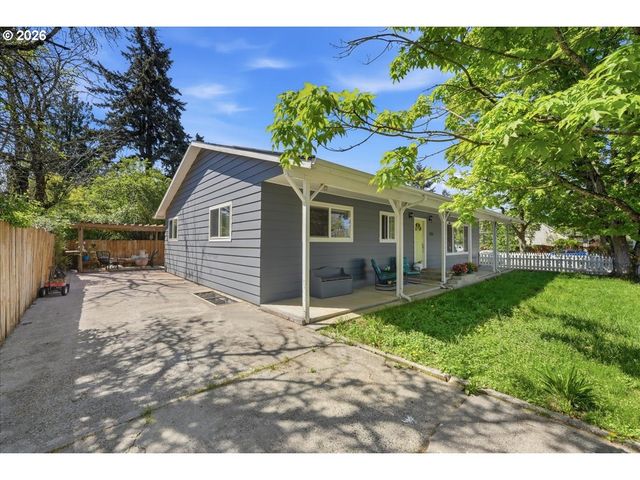 6910 Ne PACIFIC St, Portland, OR 97213