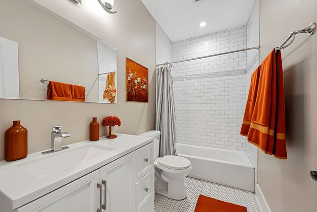 4223 S Wabash Avenue, Chicago, IL 60653