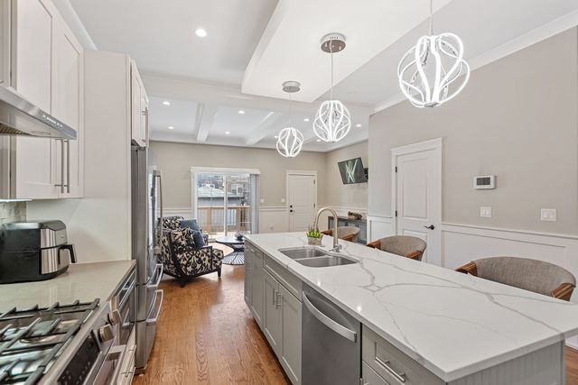 4223 S Wabash Avenue, Chicago, IL 60653