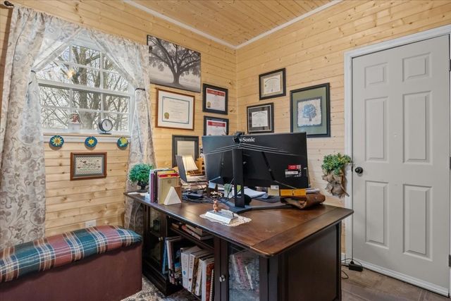 307 Crestview Dr, Dickson, TN 37055