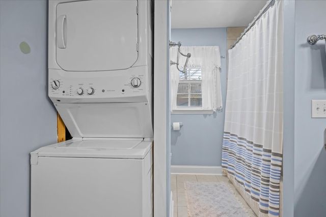 307 Crestview Dr, Dickson, TN 37055