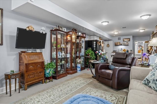 307 Crestview Dr, Dickson, TN 37055