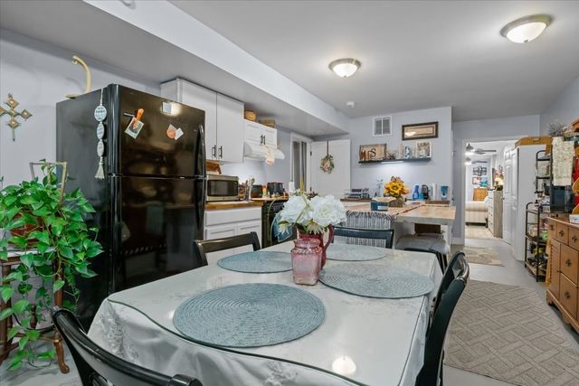 307 Crestview Dr, Dickson, TN 37055