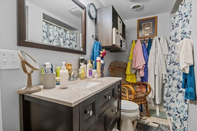 307 Crestview Dr, Dickson, TN 37055