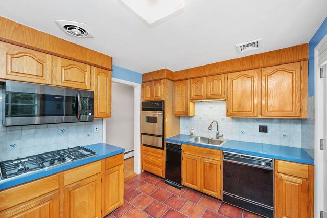 265 Temple Road, Waltham, MA 02452