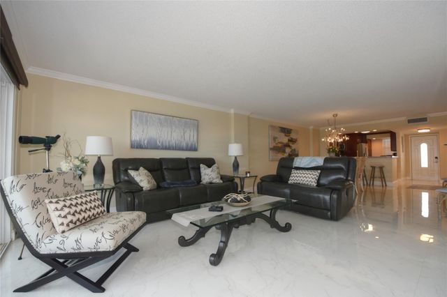 1012 N OCEAN Boulevard 802, Pompano Beach, FL 33062