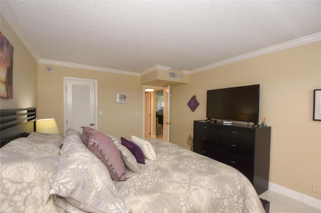1012 N OCEAN Boulevard 802, Pompano Beach, FL 33062